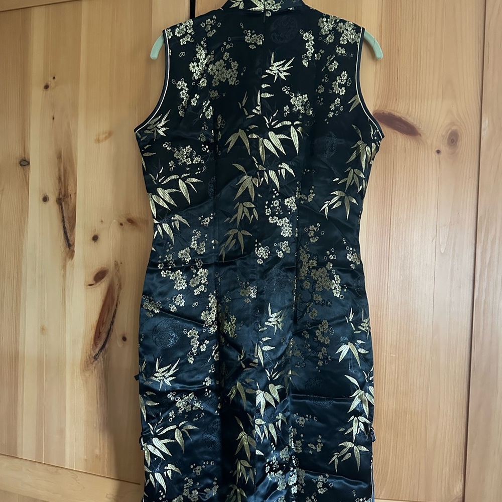 Elegant Black and Gold Floral Dress